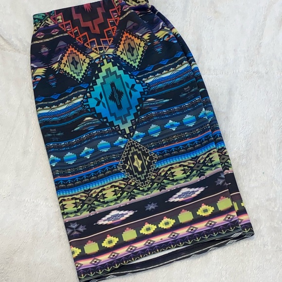 Stylish pencil skirt - Picture 2 of 2